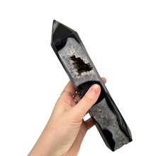 Load image into Gallery viewer, Black Banded Agate Point