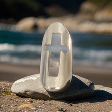 Load image into Gallery viewer, Cross Shield Ring