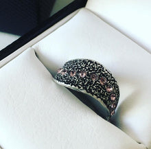Load image into Gallery viewer, Silver Sandy Ring with Crystals
