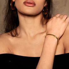 Load image into Gallery viewer, The Herringbone Bracelet
