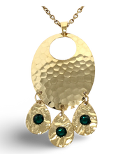 Load image into Gallery viewer, Hammered Chandelier Necklace with Emerald Crystals

