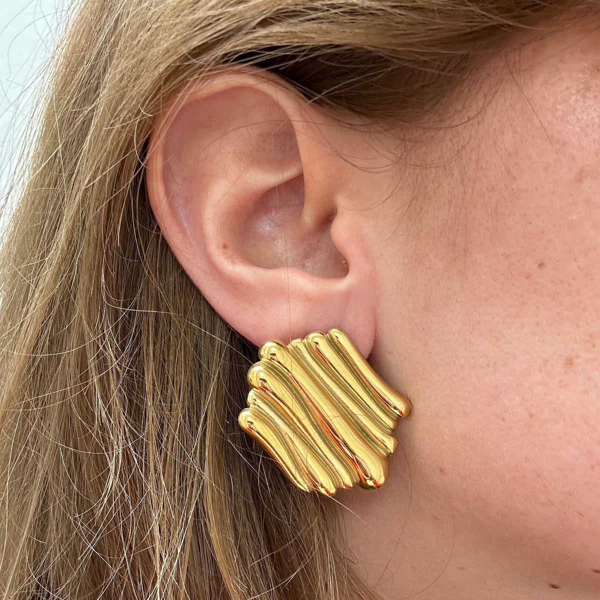 Julia Statement Earring