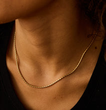 Load image into Gallery viewer, Kid's Box Chain
