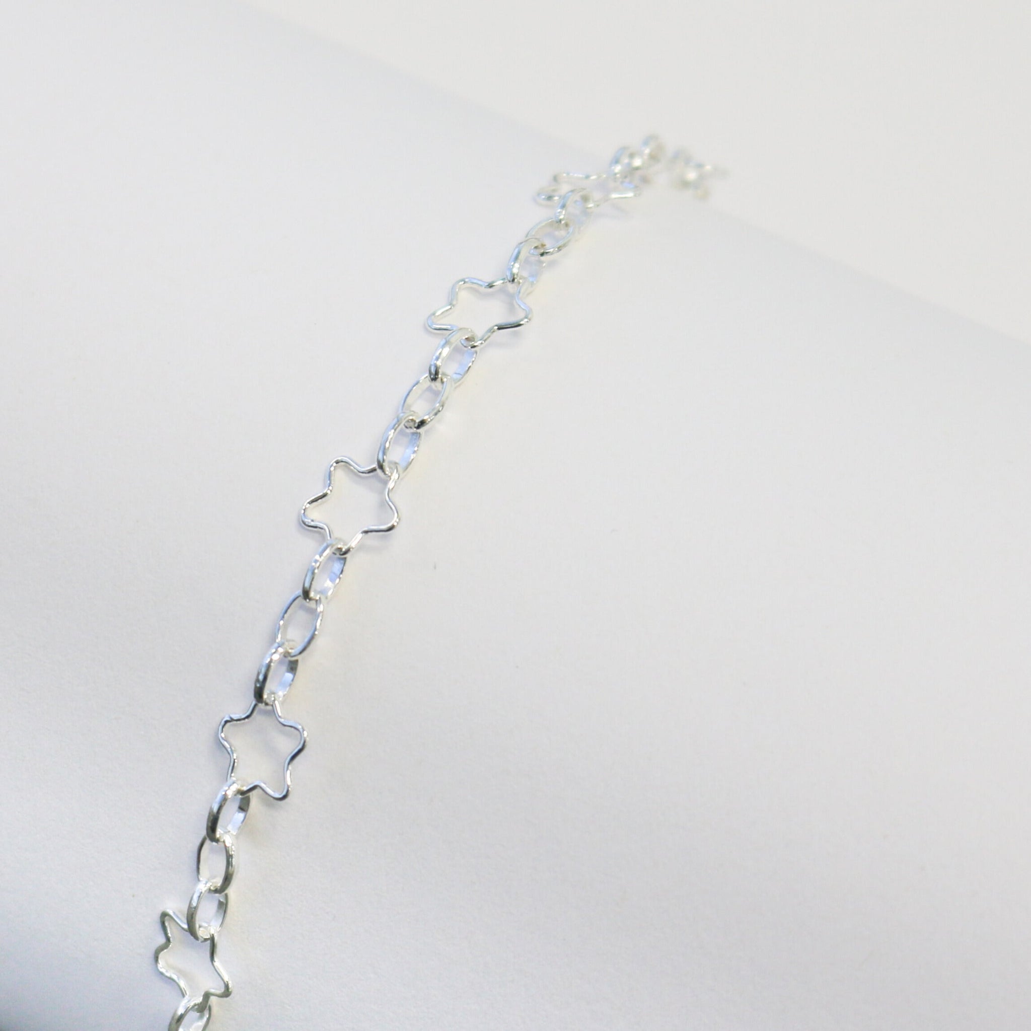 Stella Permanent Jewelry Chain, Star Design, Alternating Oval Links, Available in Gold Filled and Sterling Silver